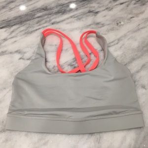 Lululemon energy bra size 4