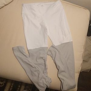 ALO leggings - thigh high detail