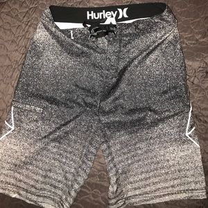 Hurley men's bird shorts size 30!