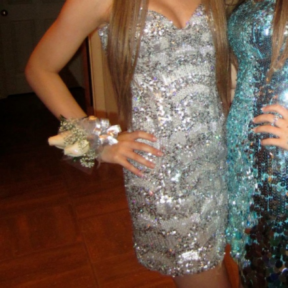 SILVER BEADED SHORT DRESS