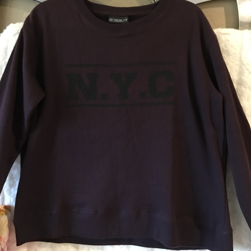 Cotton On NYC logo sweatshirt M NWT. 🆕🆕🆕🆕