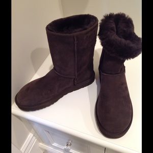 Uggs, BRAND NEW