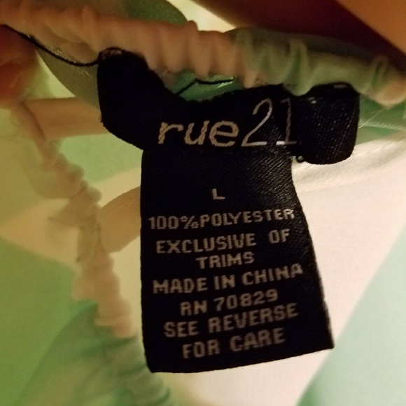 crop top - Picture 4 of 5