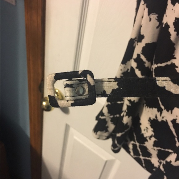 Charlotte Russe swoop neck, belted dress - Picture 2 of 3