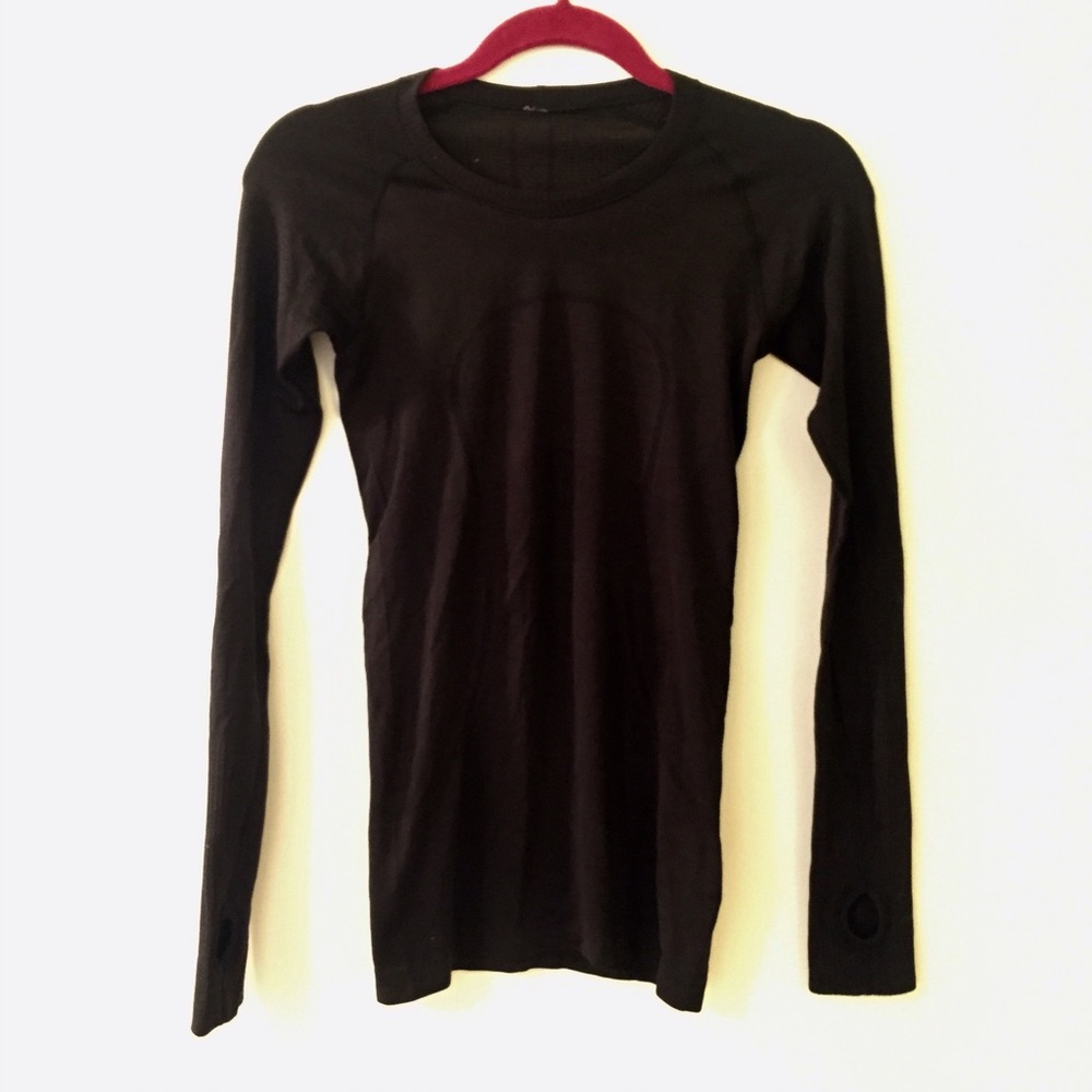 LuluLemon Black Swift Tech Fabric Long Sleeve