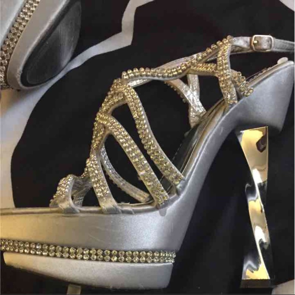 Silver Rhinestone Prom Shoe!!! - Picture 2 of 3