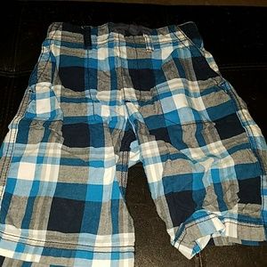 Boys size 6 shorts plaid