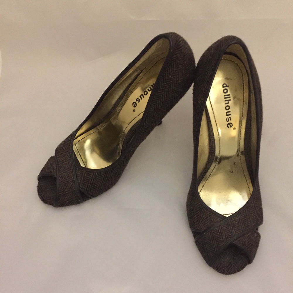 Brown Heels - Picture 3 of 3