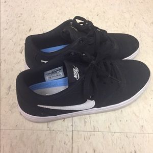 Nike SB's