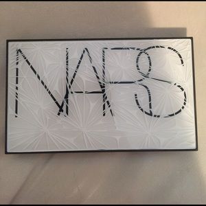 NARS virtual domination cheek palette