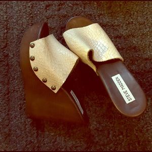 Steve Madden Wedges
