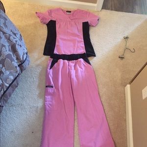 Small Cherokee scrubs