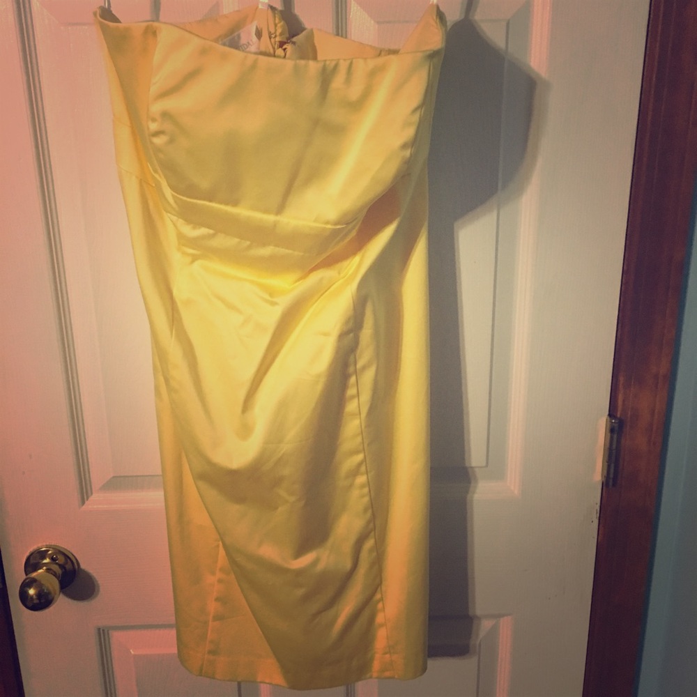 NWOT Davids Bridal yellow strapless midi