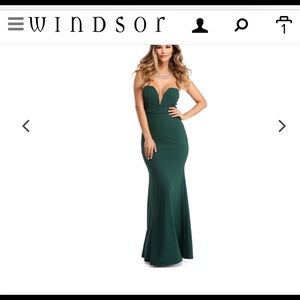 NEW WITH TAGS HUNTER GREEN PROM DRESS