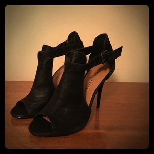 Chinese Laundry women's straps peep toe stiletto