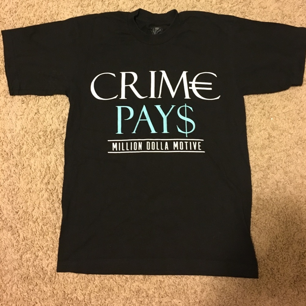 Million dollar motive shirt. Size medium