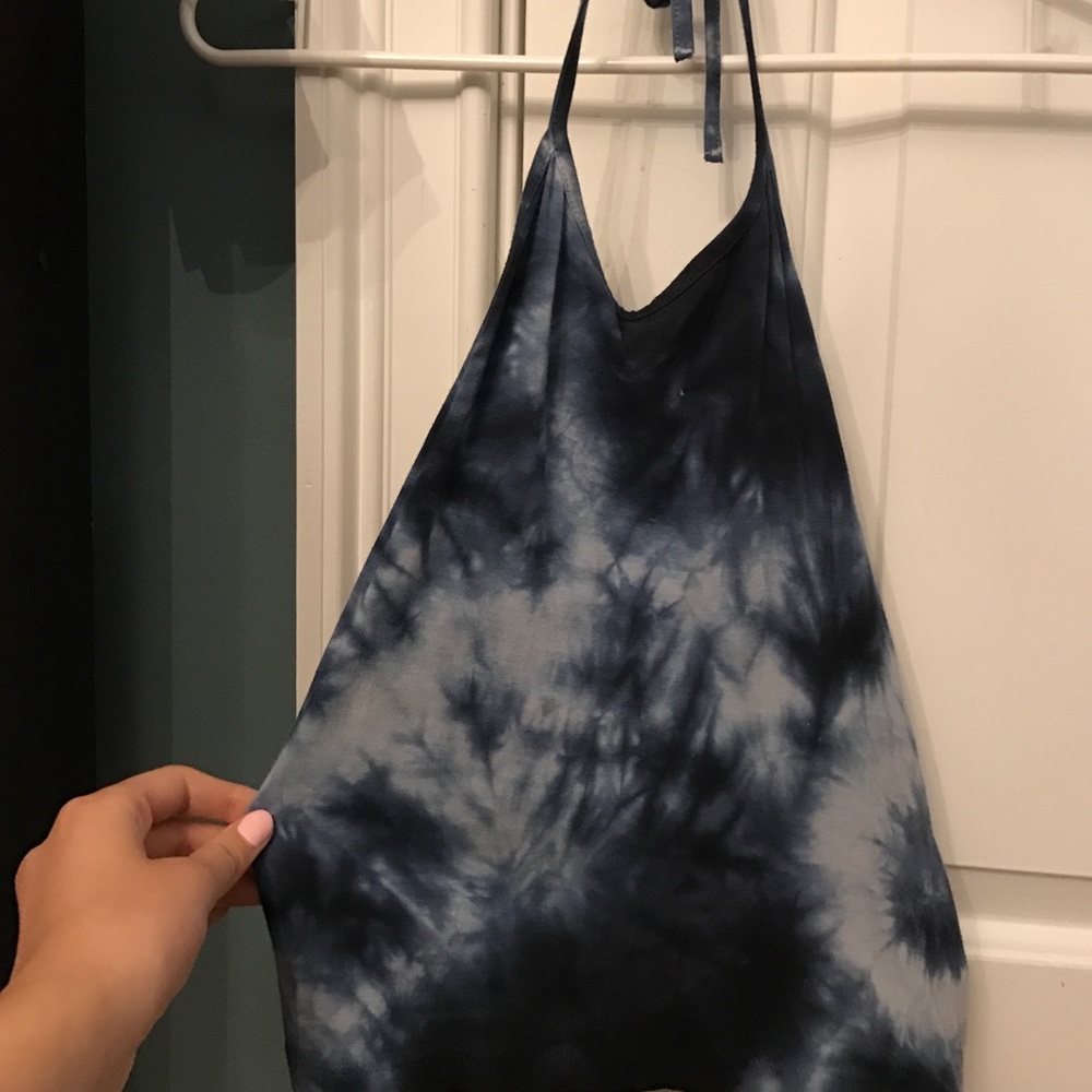 Brandy Melville crop halter