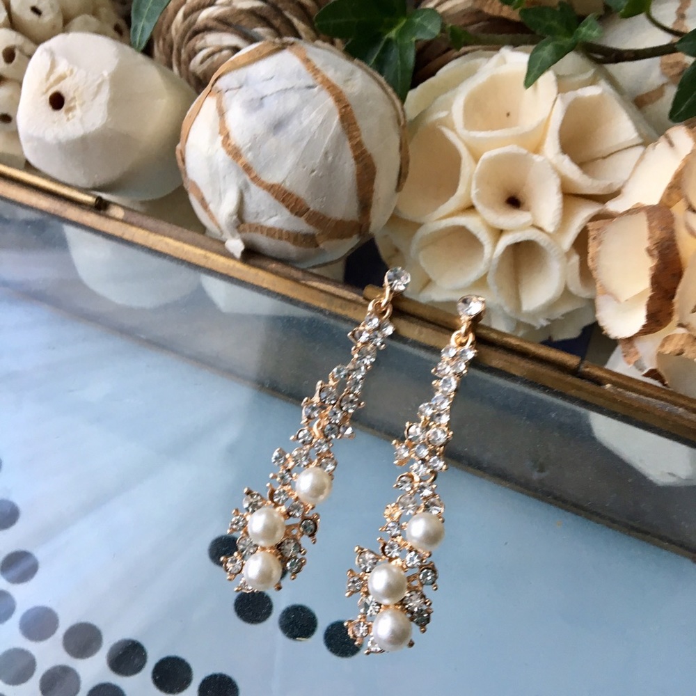 ✨Rhinestone Dangle Earrings✨