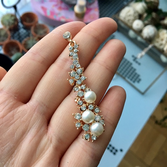 ✨Rhinestone Dangle Earrings✨ - Picture 5 of 5