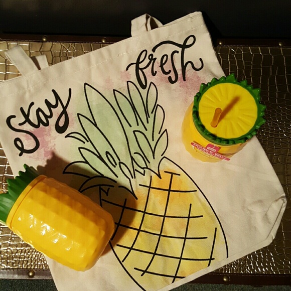 Accessories - Fresh to Death!! 😎🍍💋