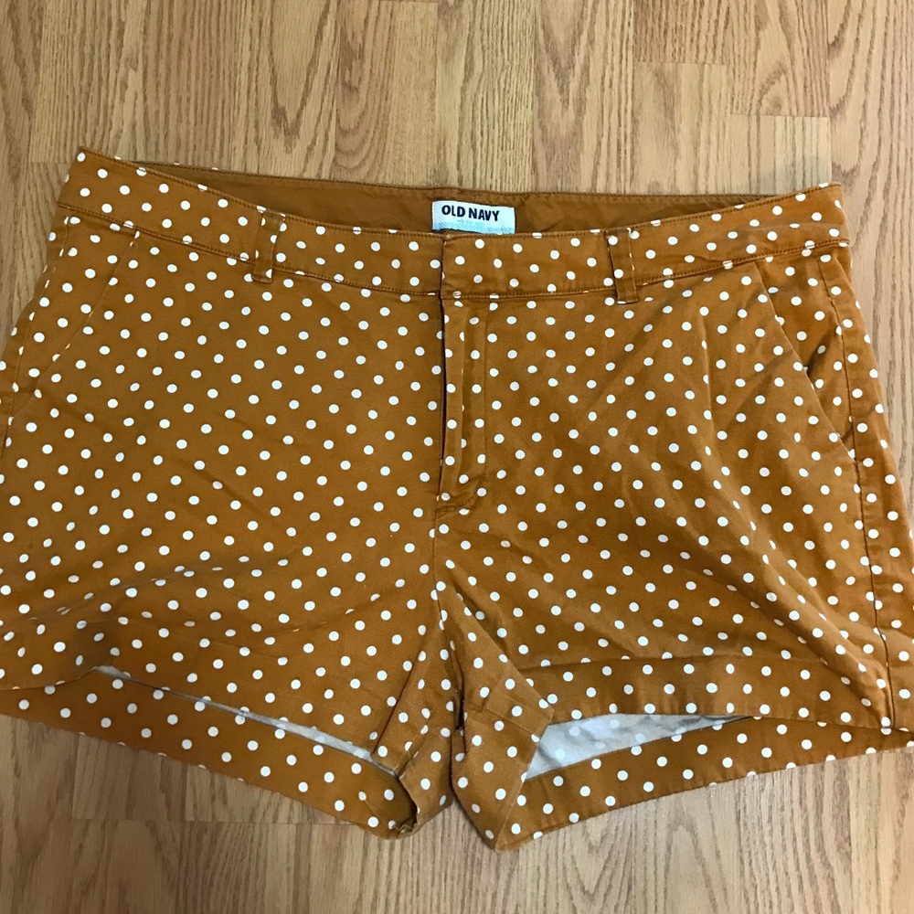 Old Navy || Polka Dot Shorts || size 16