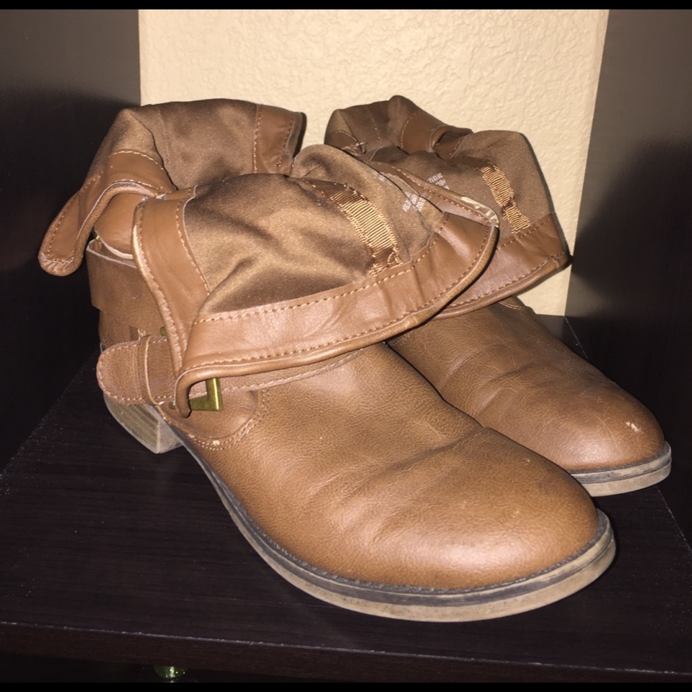 Boots - Picture 2 of 2