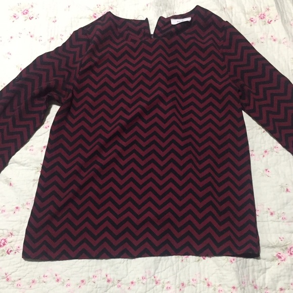 Maroon and black chevron shirt - Picture 1 of 3