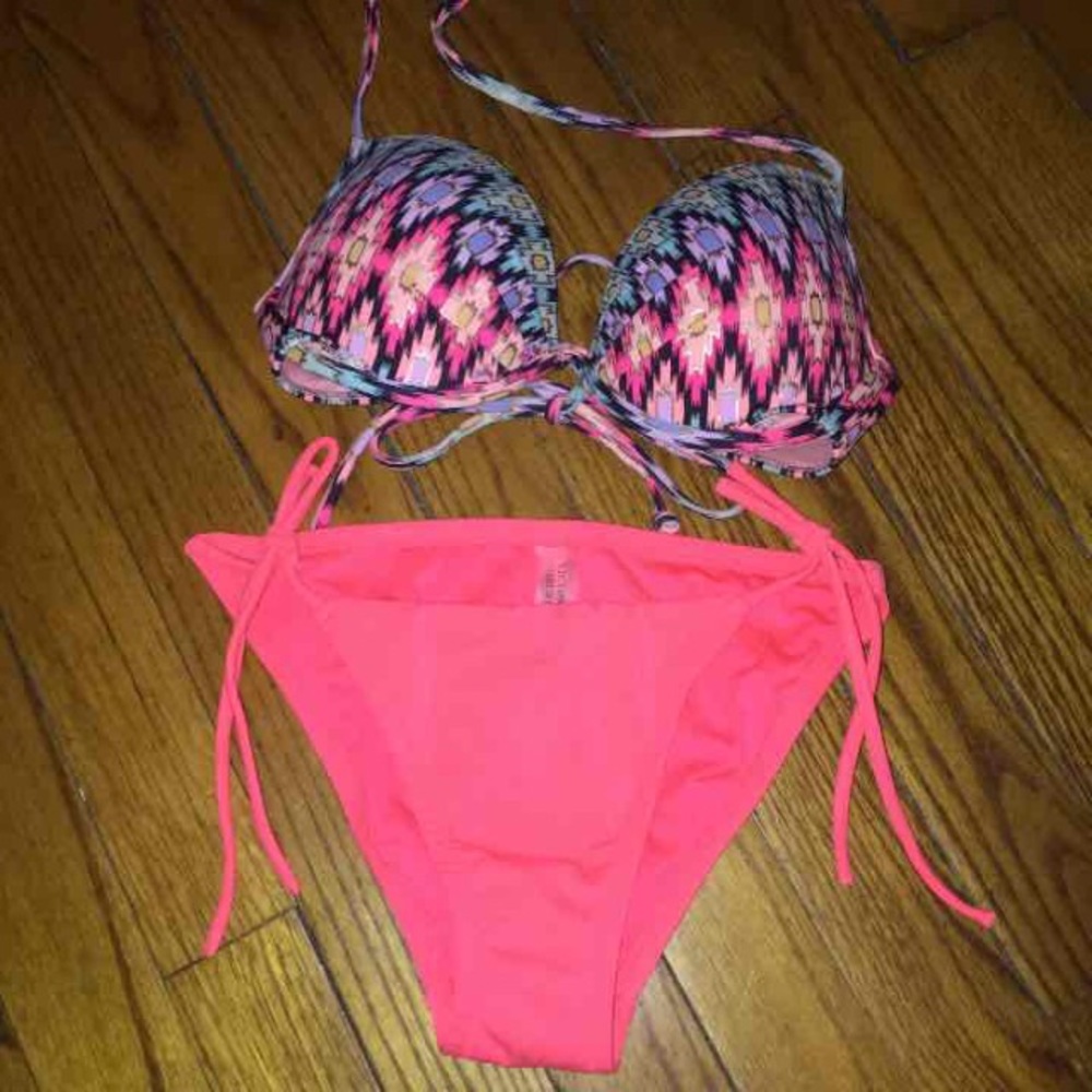 Victoria Secret bikini