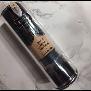 Kay Von D Lock It Foundation