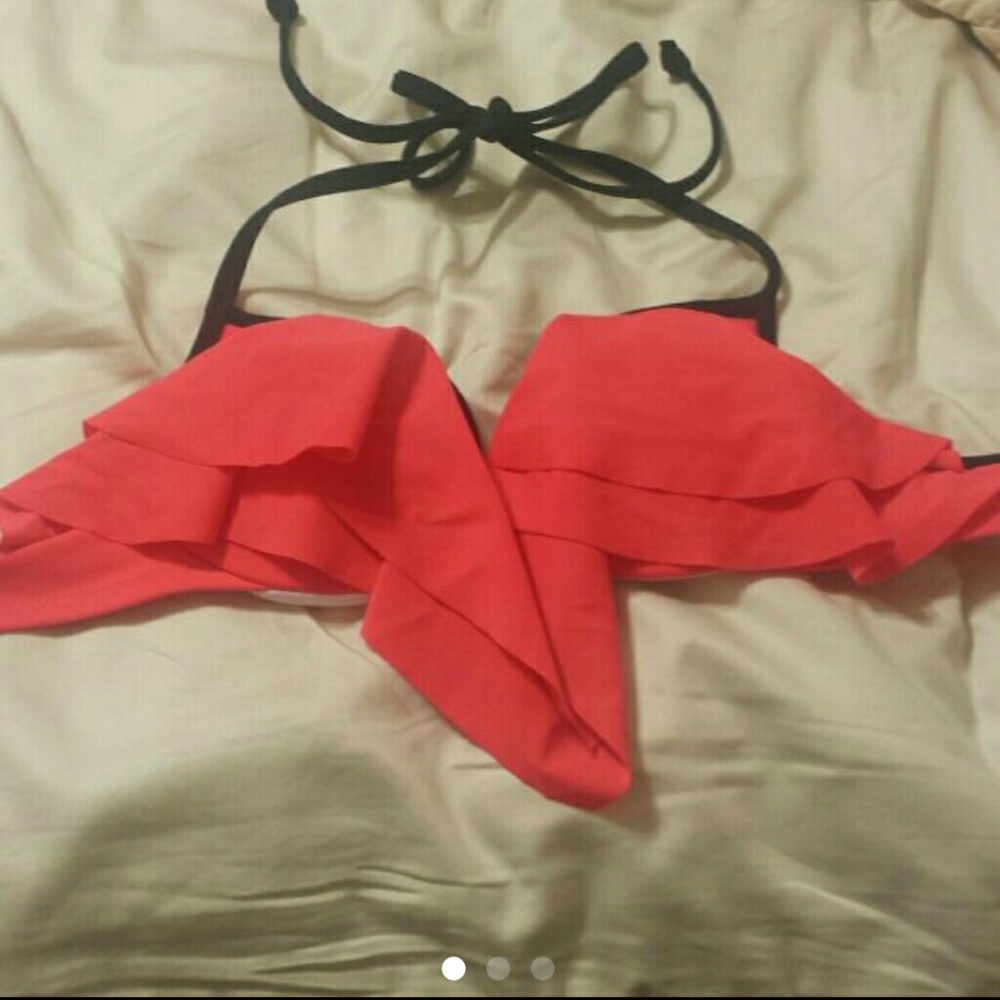 NWOT PINK Flounce Pushup XS Bikini ToP