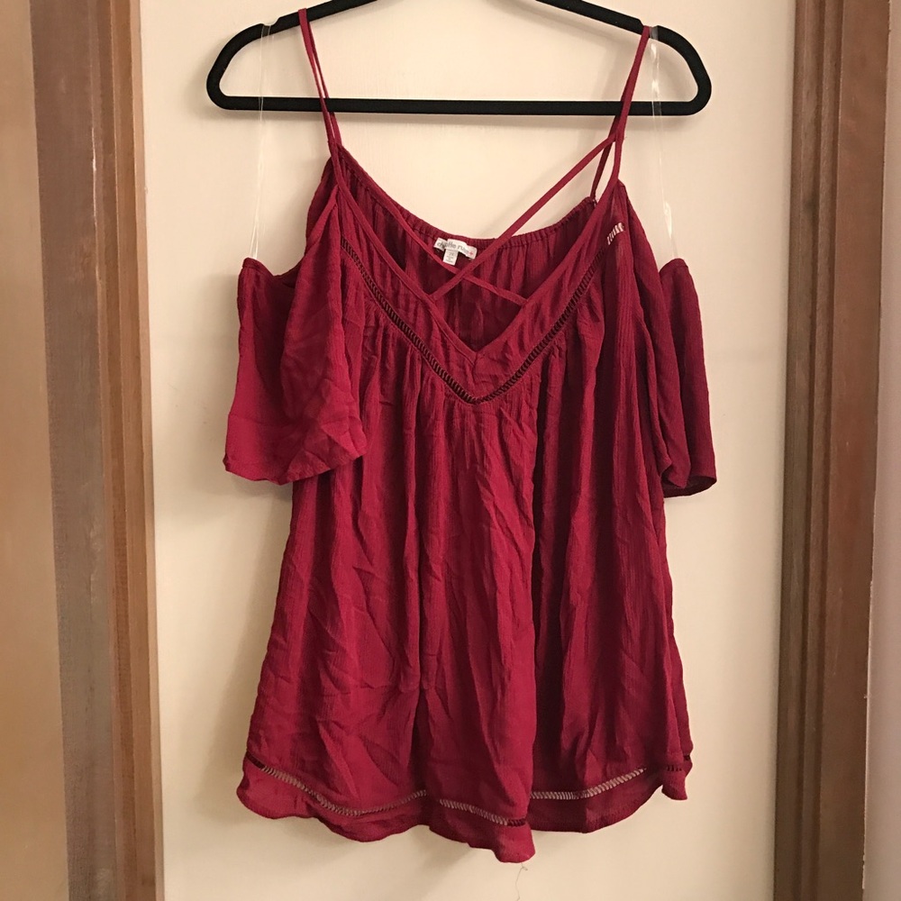 Charlotte Russe || Cold Shoulder Top || 2X