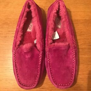 Ugg Ansley Slipper- size 8