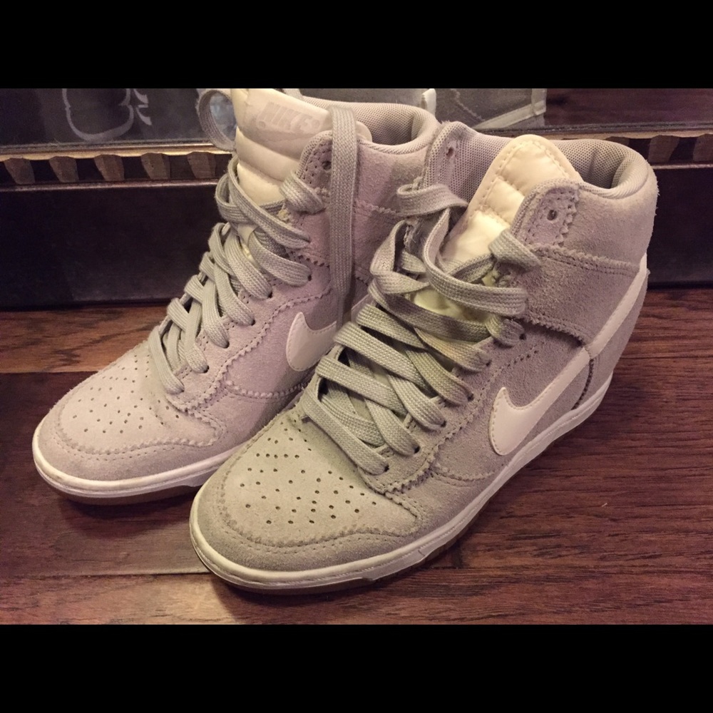 Nike Sky Hi Dunks Sz5.5