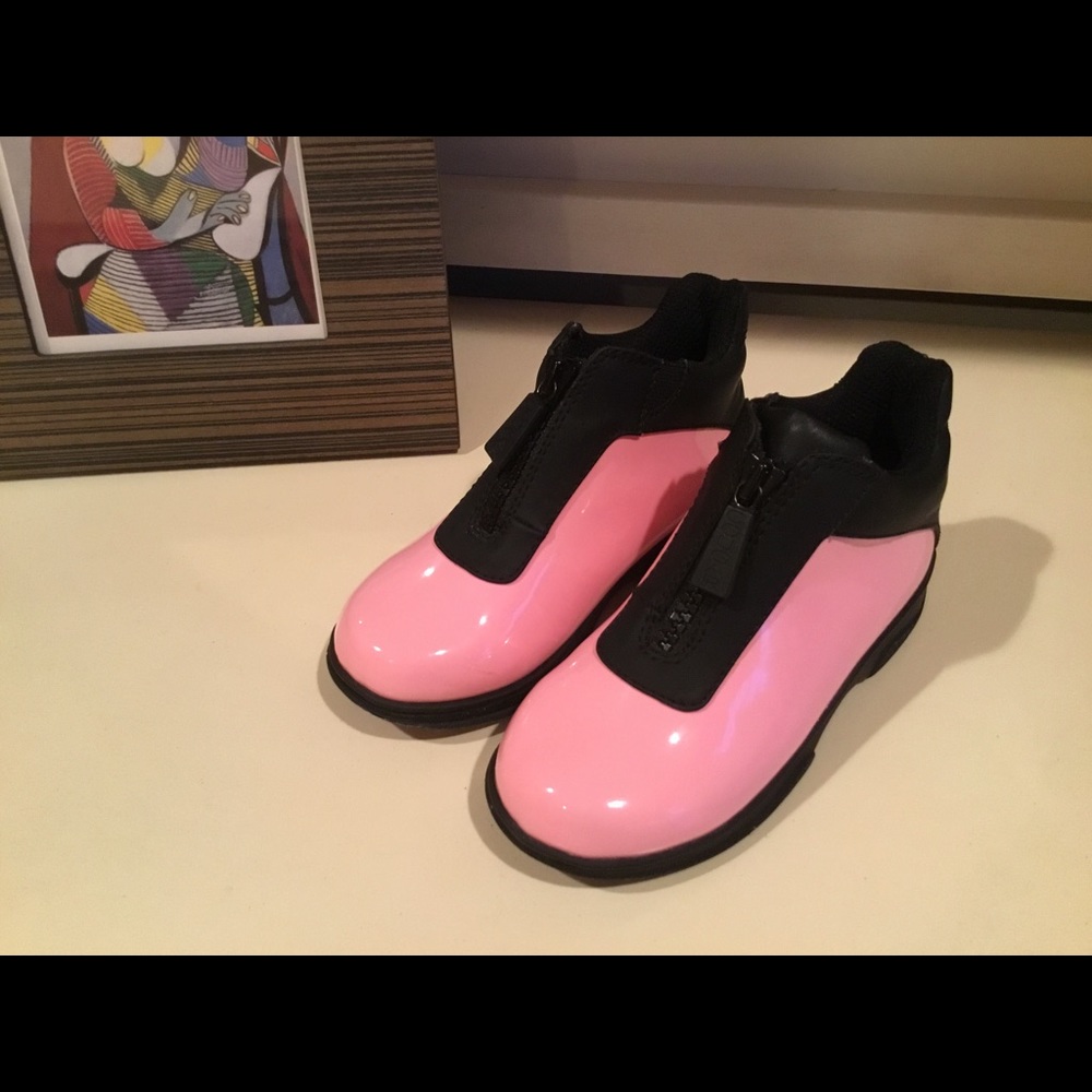 Brand new Stylish kid boot with front zipper