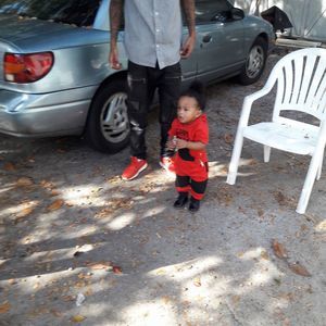 Meet your Posher, Troy