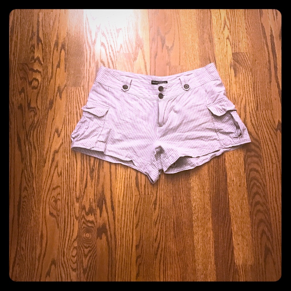 Super cute Banana Republic cargo shorts