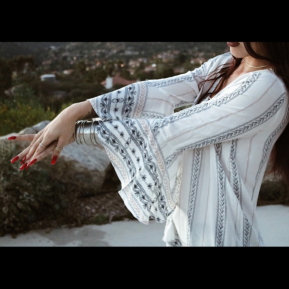 ❗️SALE❗️Hendrix Top (long) - Picture 2 of 5