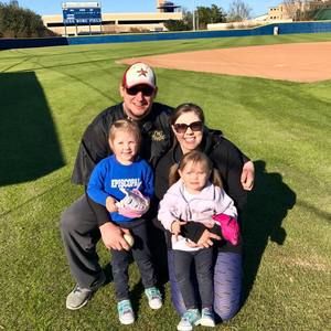 Meet your Posher, Lindsay