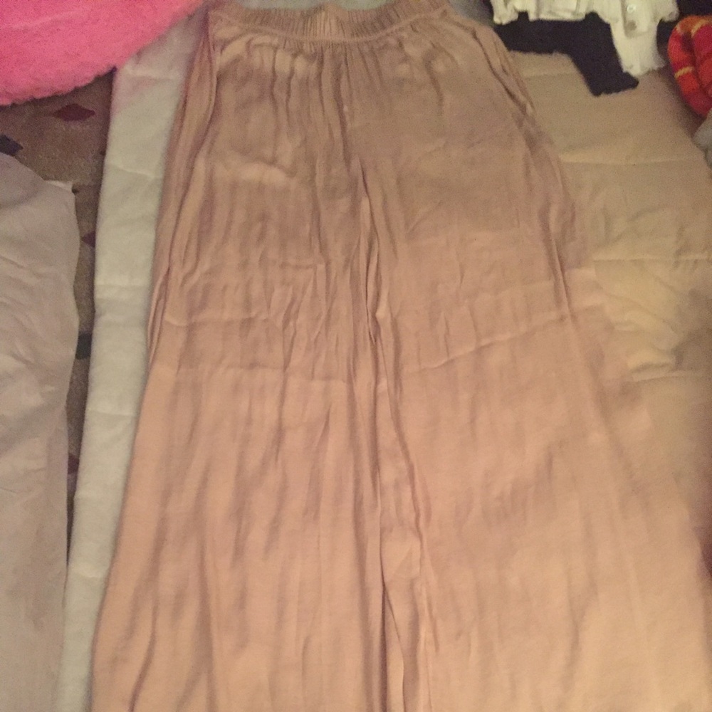 Wide leg pants