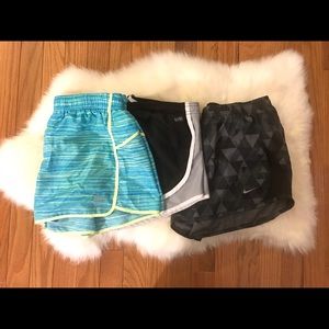 3 activewear shorts Medium