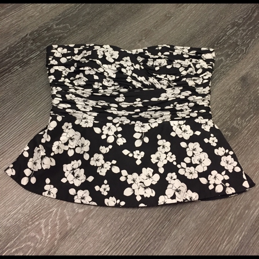 Whitehouse Blackmarket Strapless Top Size 8