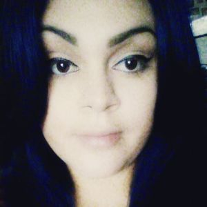 Meet your Posher, Lia