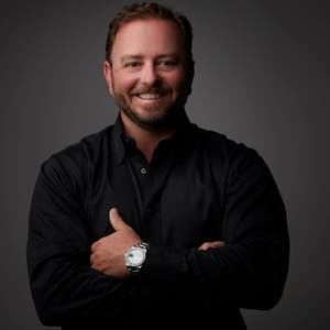 Meet your Posher, Jason