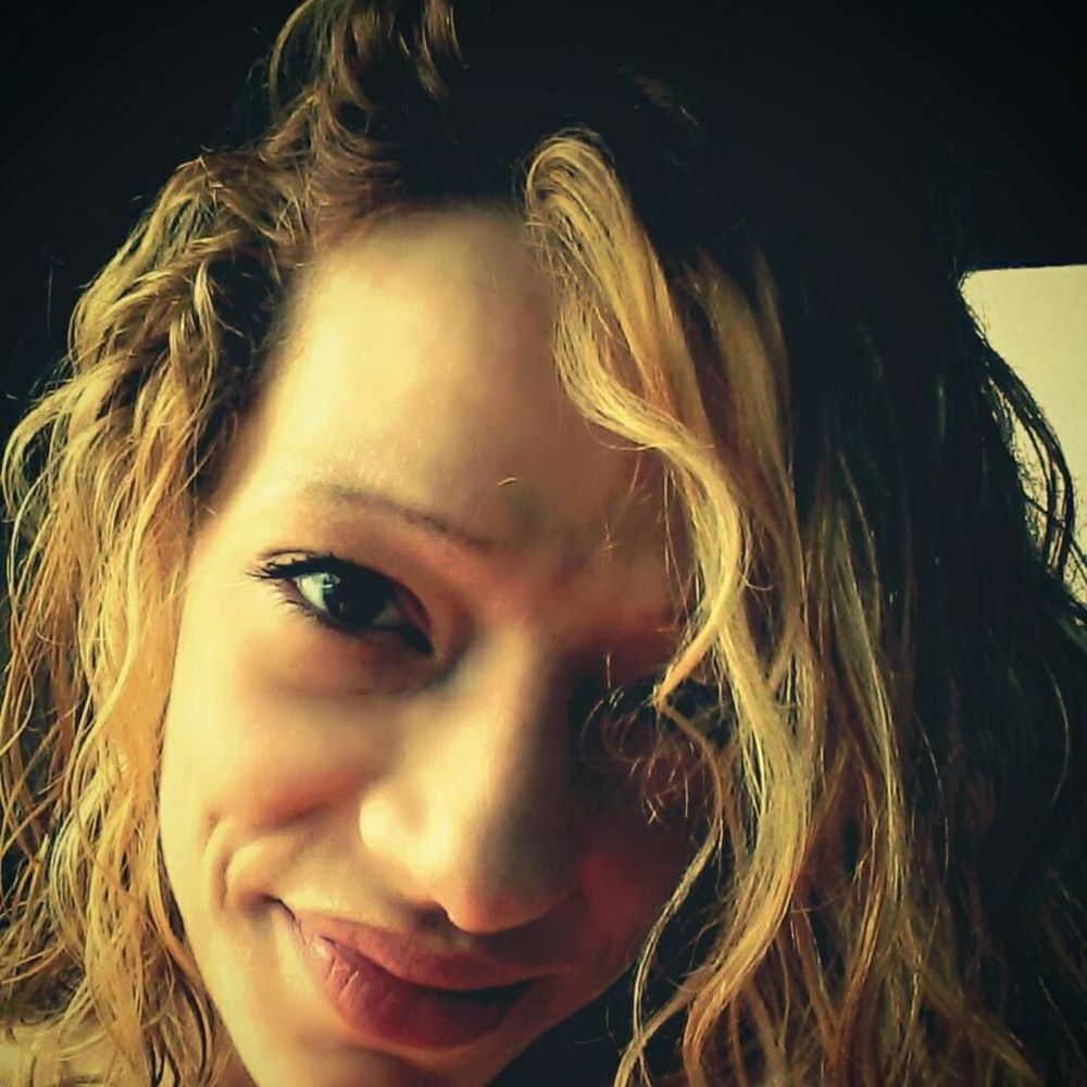 Meet your Posher, April