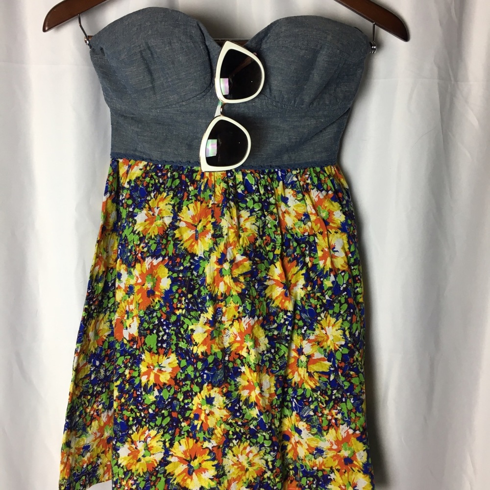 Thigh high strapless summer dress