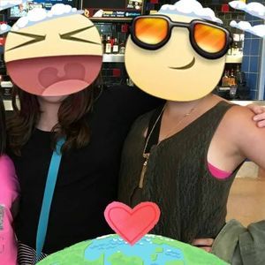 Meet your Posher, Caroline