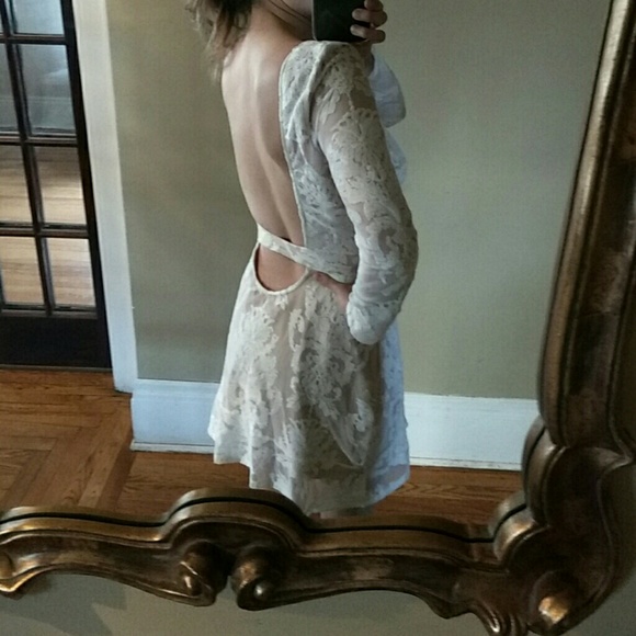 SOLD***For love and lemons Night to remember mini - Picture 4 of 5