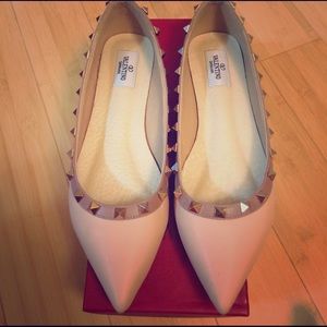 Blush pink studded flats