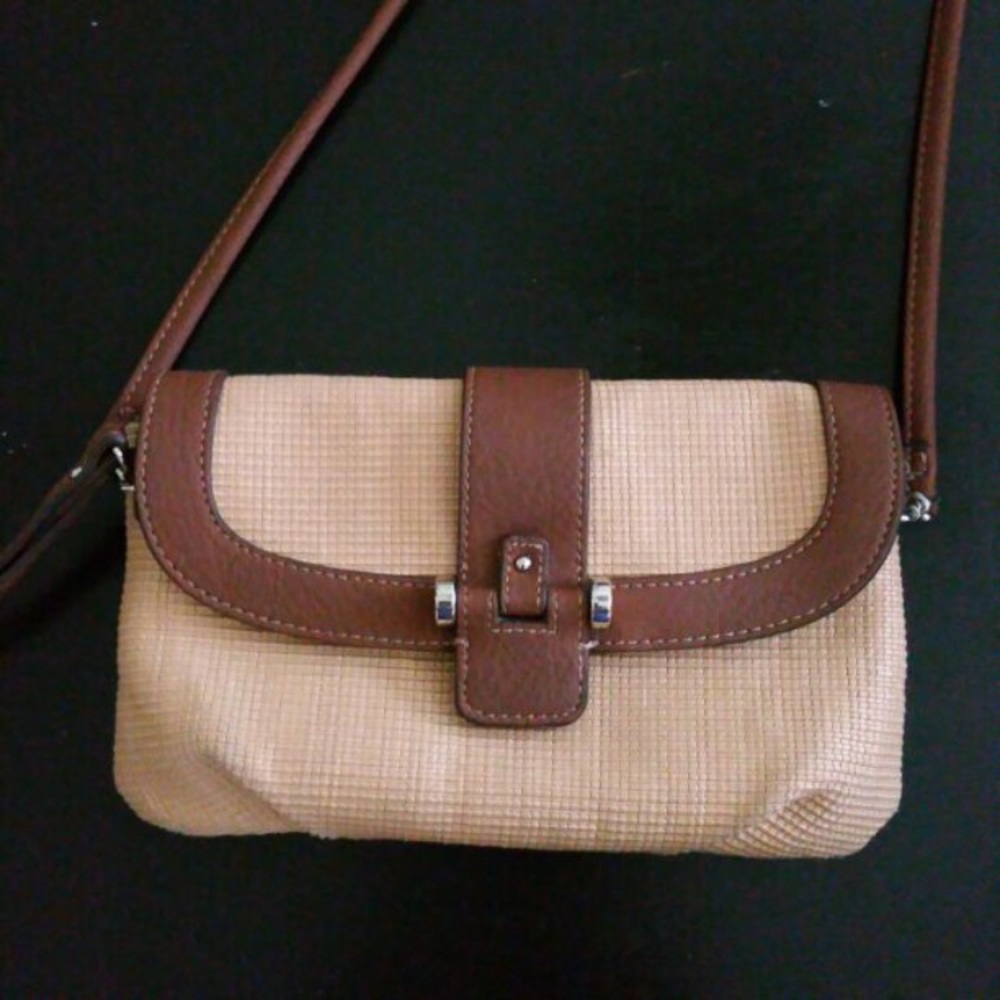 CHAPS cross body / wristlet bag