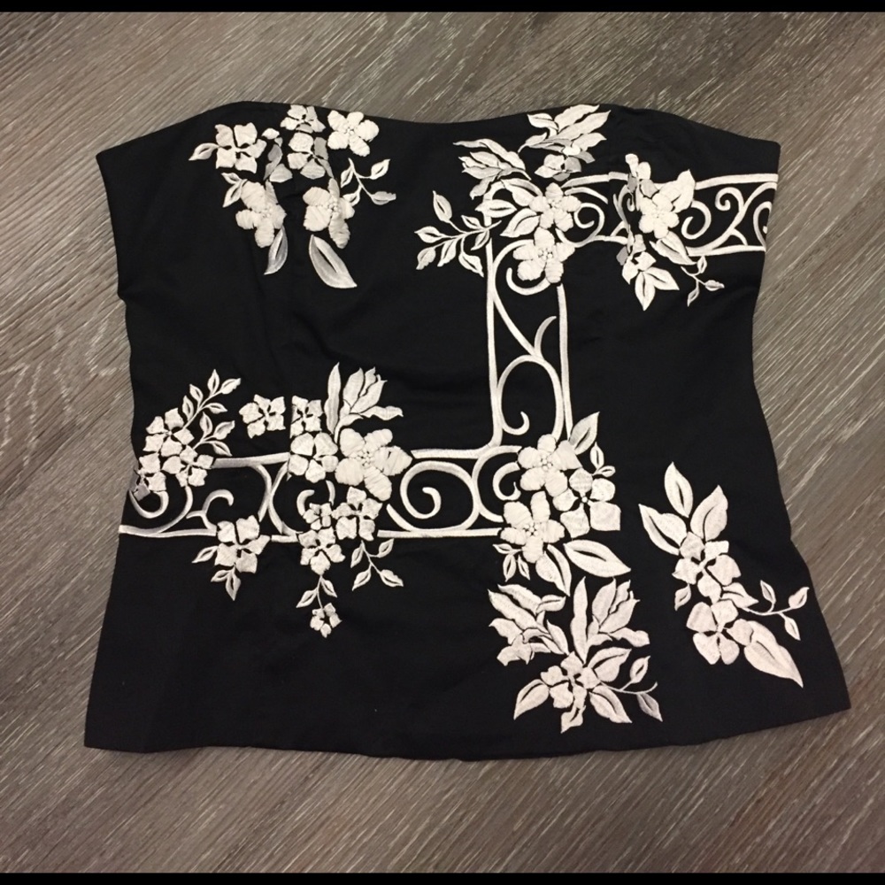 Whitehouse Blackmarket Strapless Top Size 8